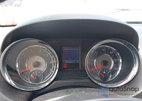 2013 Chrysler Town & Country Limited z USA, uszkodzony, nr VIN 2C4RC1GG1DR753619